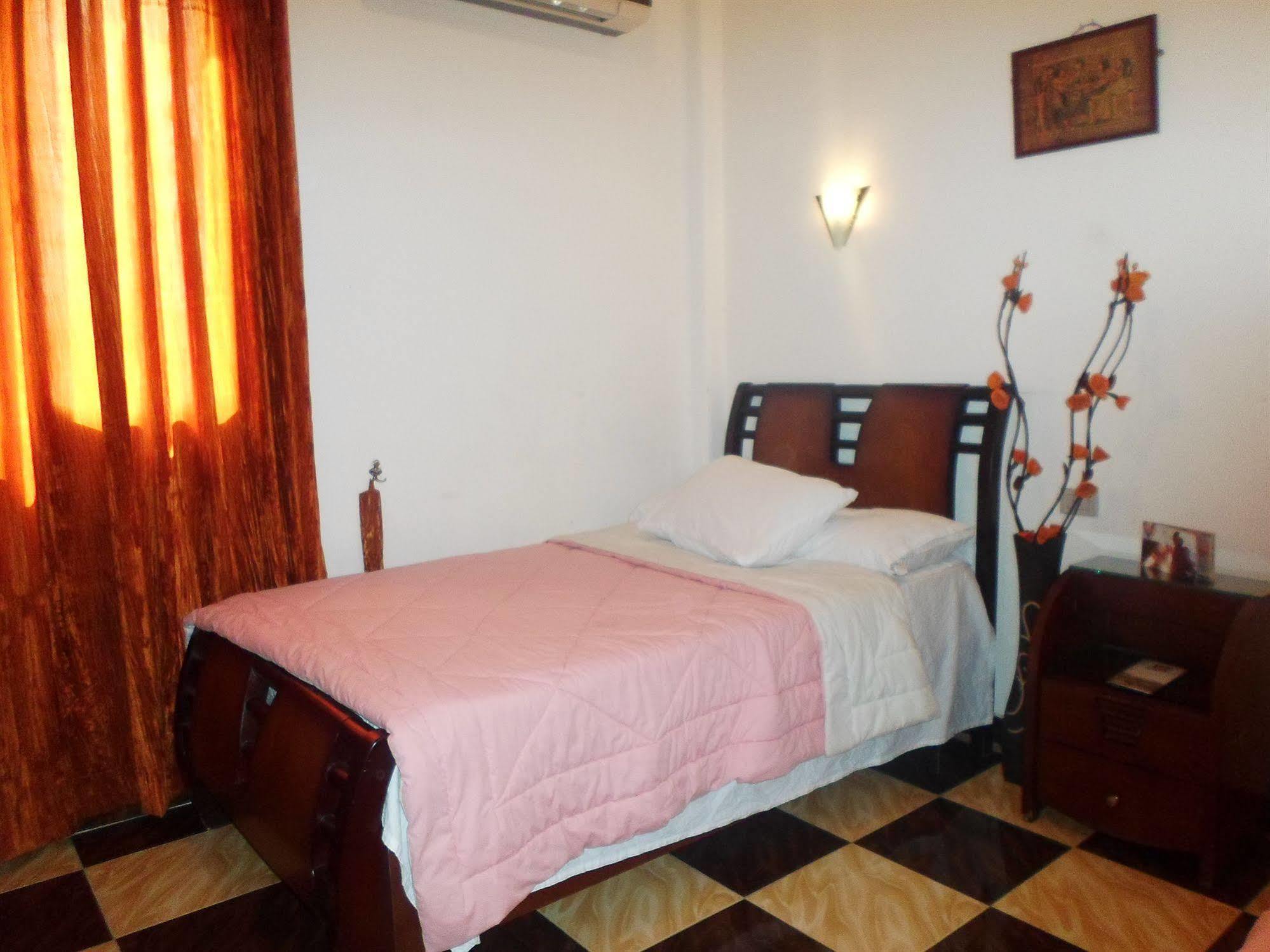 Family Palace Hostel Каир Экстерьер фото