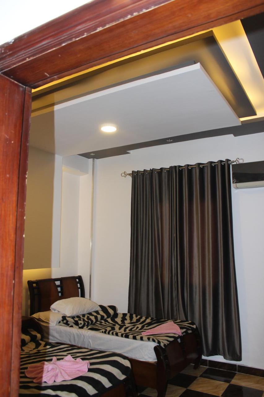 Family Palace Hostel Каир Экстерьер фото
